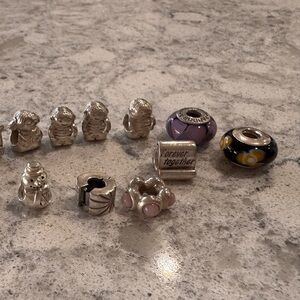 12 Pandora Beads